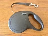 Пользовательская фотография №1 к отзыву на FLEXI New CLASSIC M Поводок-рулетка для собак, ремень, черная